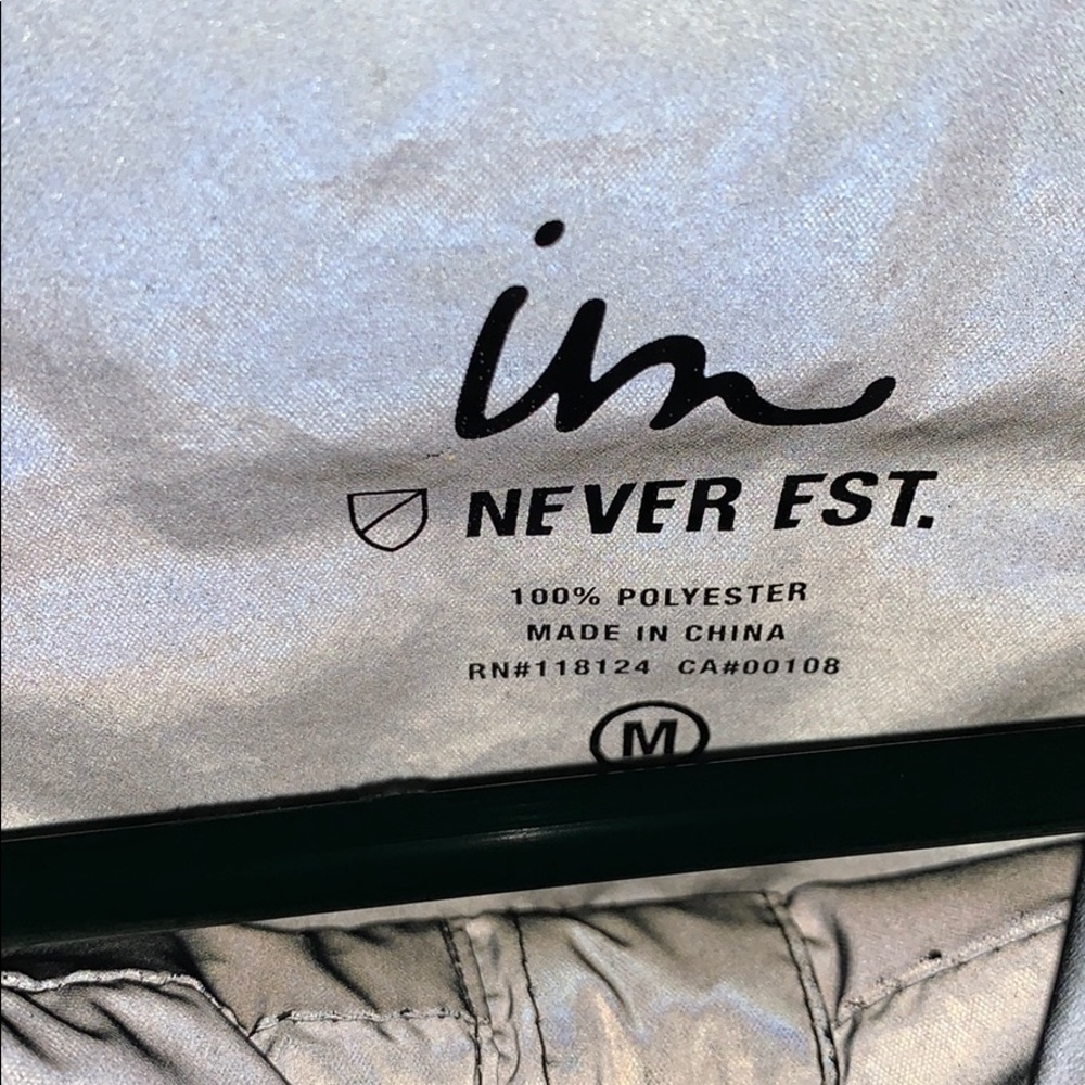 Reflective Jacket Zip Up 🔥 - Picture 3 of 6